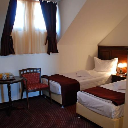 Hanul Domnesc Braşov Extérieur photo
