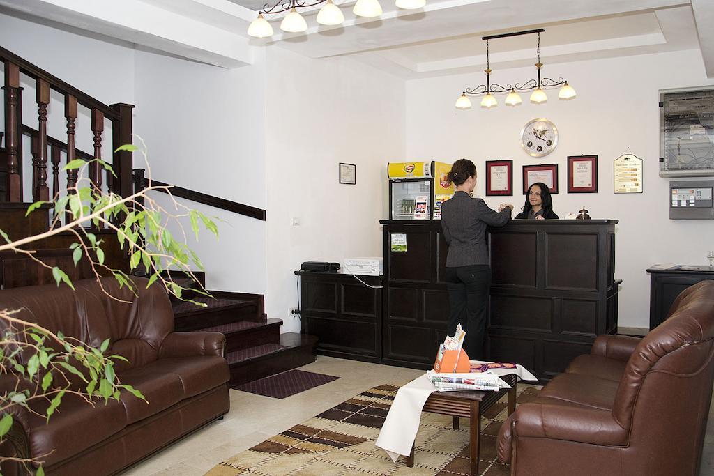 Hanul Domnesc Braşov Extérieur photo