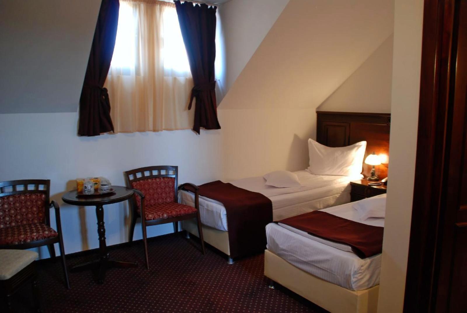 Hanul Domnesc Braşov Extérieur photo
