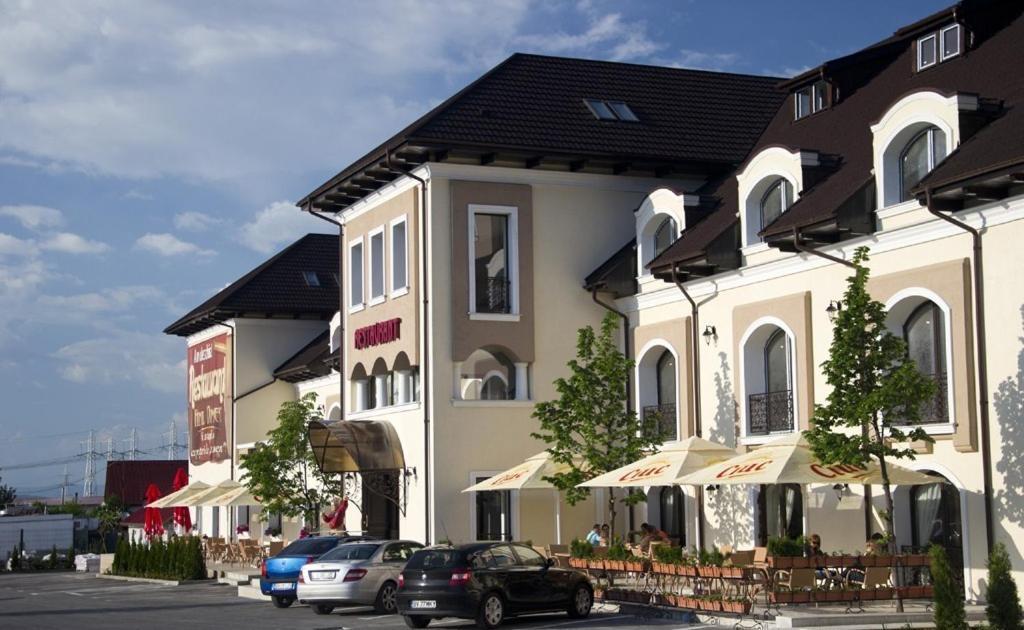 Hanul Domnesc Braşov Extérieur photo