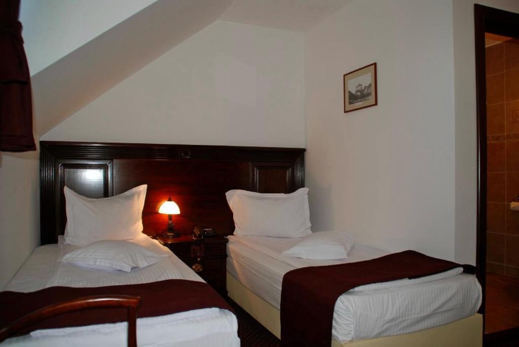 Hanul Domnesc Braşov Chambre photo
