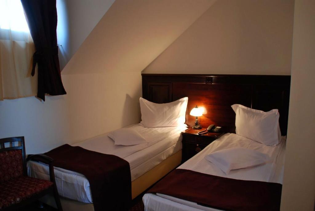 Hanul Domnesc Braşov Chambre photo