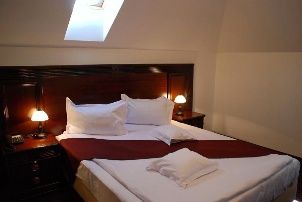 Hanul Domnesc Braşov Chambre photo