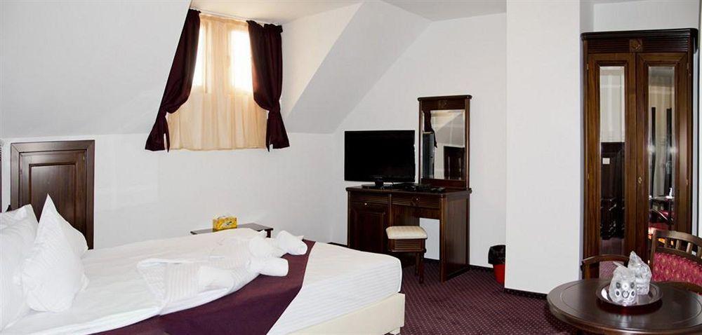 Hanul Domnesc Braşov Extérieur photo