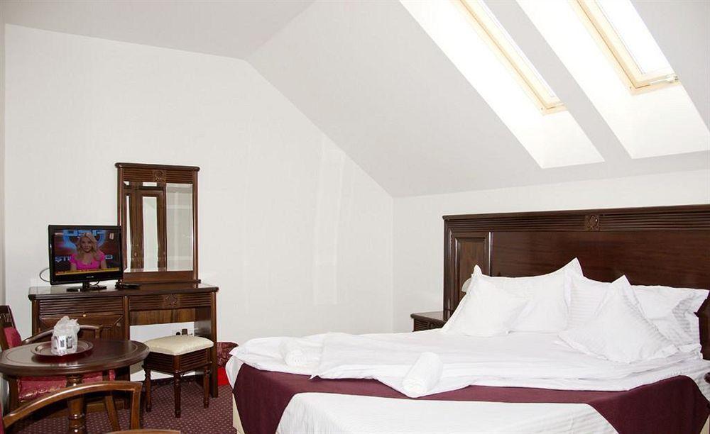 Hanul Domnesc Braşov Extérieur photo