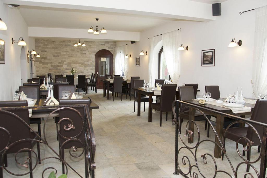 Hanul Domnesc Braşov Extérieur photo