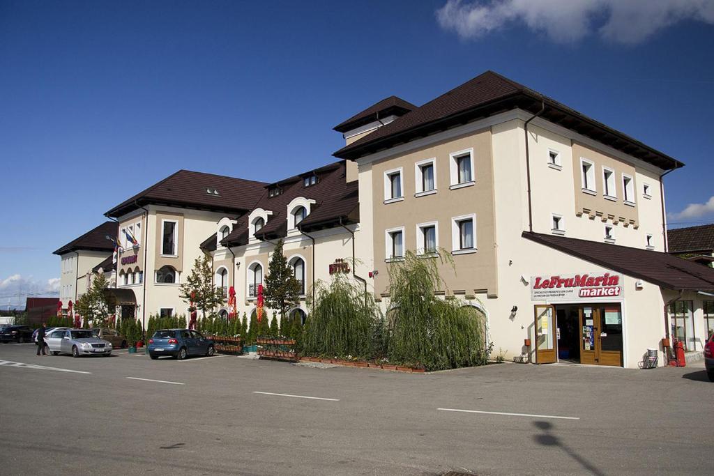 Hanul Domnesc Braşov Extérieur photo